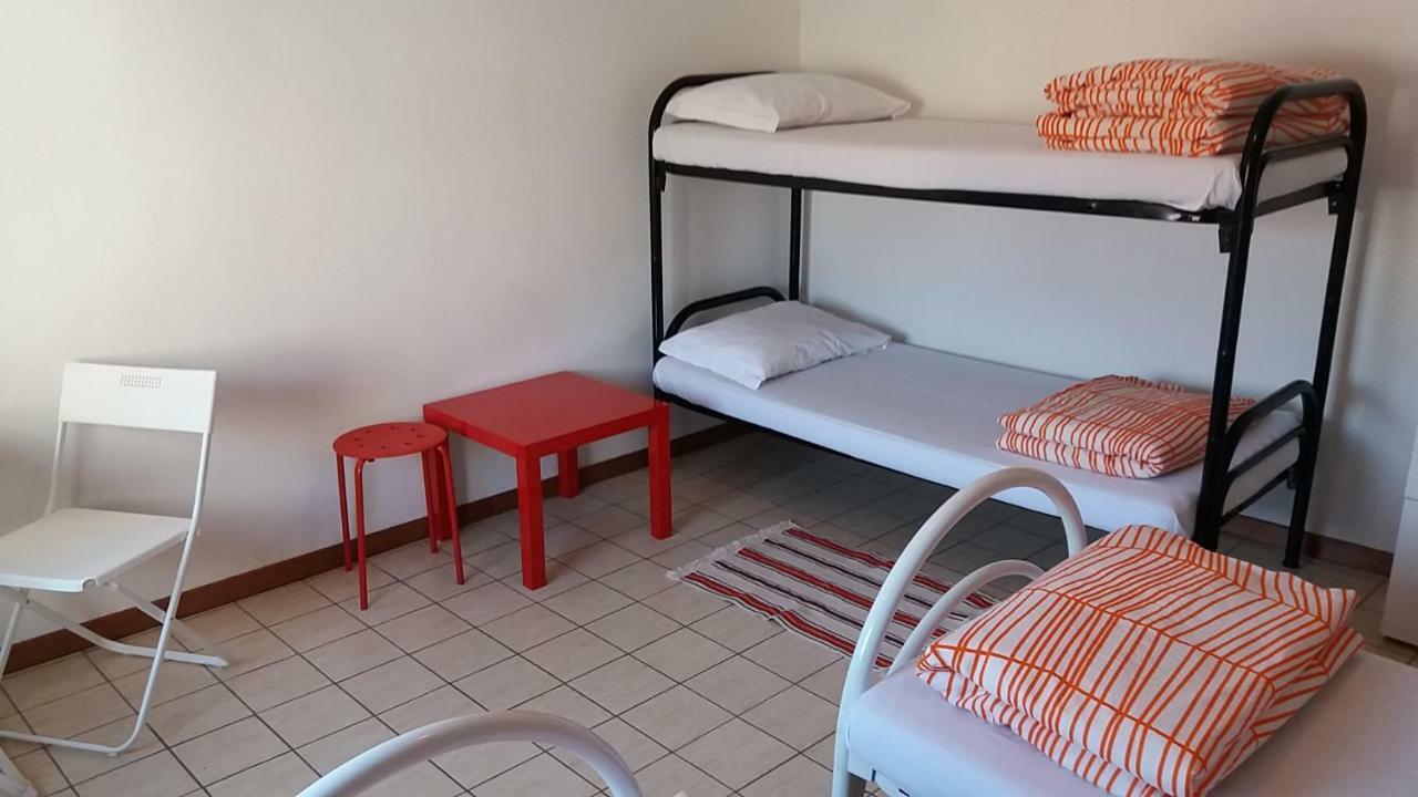 Hostel Easy Pisa Bagian luar foto