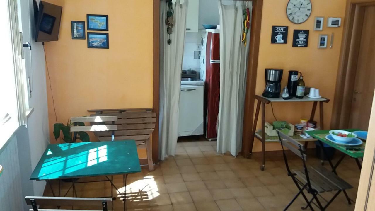 Hostel Easy Pisa Bagian luar foto